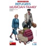MiniArt 38084 [1:35] Uchodźcy. Rodzina muzyków
